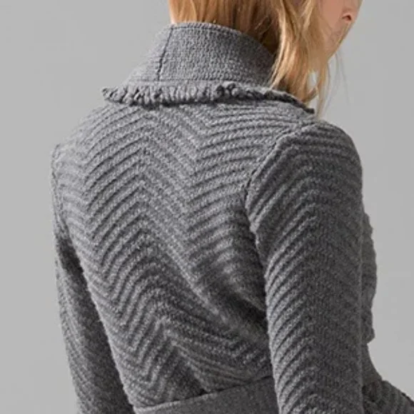WHBM $140 NWT Fringe Shawl Sweater Coat Cardigan Jacket Grey S M - Picture 8 of 8